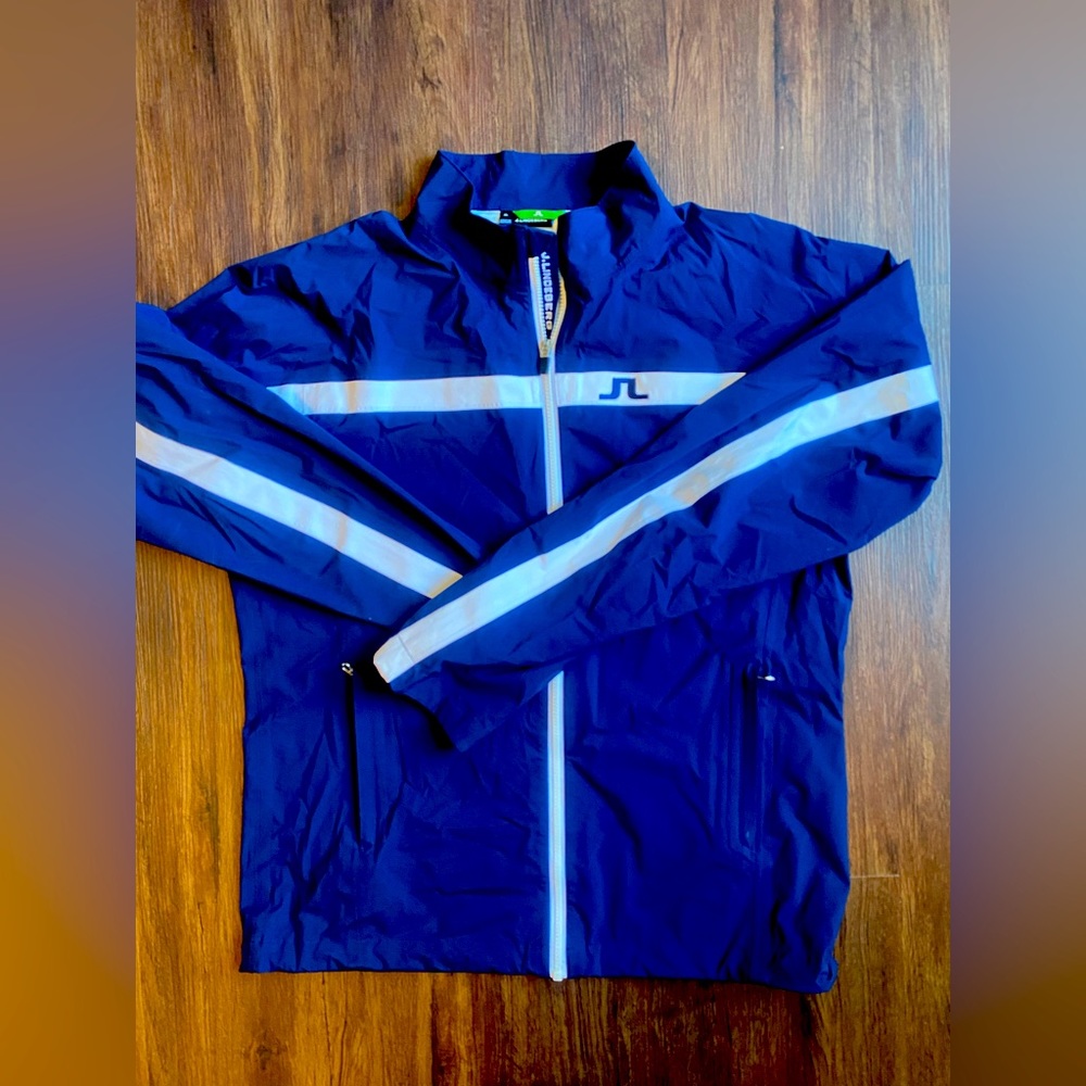 J. Lindeberg golf full zip top size XL (looks very small)